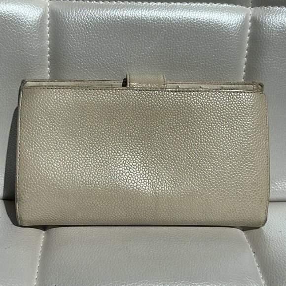 Chanel cream caviar continental long flap wallet clutch - Picture 2 of 13